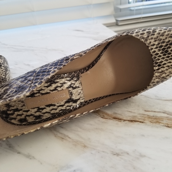 Michael kors pumps - Picture 6 of 8